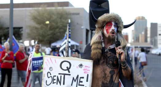 Ny rapport: QAnon i ferd med å forsvinne fra nettet Ny rapport: QAnon i ferd med å forsvinne fra nettet
