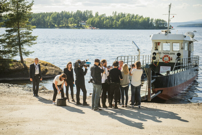 Overlevende fra Utøya møter journalister for å diskutere erfaringer fra 22. juli