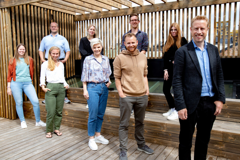 Hele redaksjonen i Faktisk.no: Bak f.v. Geir Molnes, Pernille Johnsen, Morten Langfeldt Dahlback og Eva Akerbæk. Foran f.v. Ina-Kristin Lindin, Dea Hovet, Silje Sjursen Skiphamn, Nicolai Delebekk og redaktør Kristoffer Egeberg Hele redaksjonen i Faktisk.no: Bak f.v. Geir Molnes, Pernille Johnsen, Morten Langfeldt Dahlback og Eva Akerbæk. Foran f.v. Ina-Kristin Lindin, Dea Hovet, Silje Sjursen Skiphamn, Nicolai Delebekk og redaktør Kristoffer Egeberg