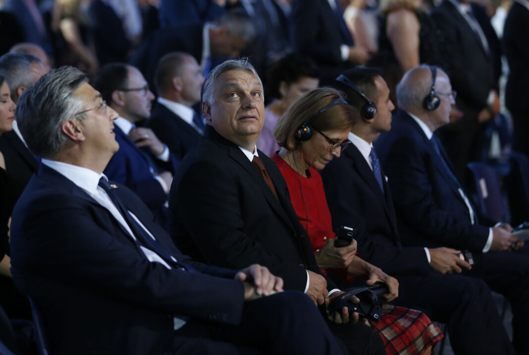 Ungarns statsminister Viktor Orbán var lørdag i Ljubljana for å feire Slovenias uavhengighetsdag. Samme dag rykket han en annonse inn i Jyllands-Posten med kritikk av EU. Ungarns statsminister Viktor Orbán var lørdag i Ljubljana for å feire Slovenias uavhengighetsdag. Samme dag rykket han en annonse inn i Jyllands-Posten med kritikk av EU.