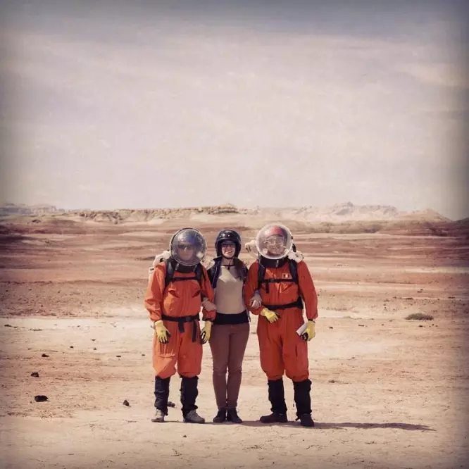 Frilansjournalist Line Tiller på jobb for DN Magasinet i Utah, USA hvor internasjonale forskere fra hele verden i 2014 forberedte seg på å nå planeten Mars.