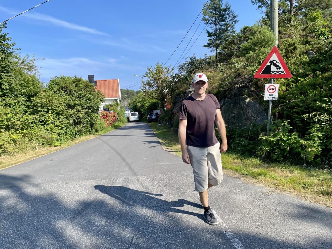 I sommervarmen har Rett24-redaktør Kjetil Kolsrud flyttet hjemmekontoret fra Oslo til Homborsund. I sommervarmen har Rett24-redaktør Kjetil Kolsrud flyttet hjemmekontoret fra Oslo til Homborsund.