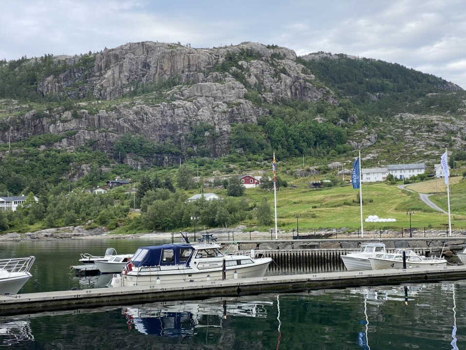 Utsikt fra hjemmekontoret. Utsikt fra hjemmekontoret.