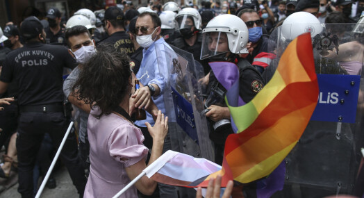 Tyrkia på topp i antall angrep, trusler og overtramp mot kvinnelige journalister