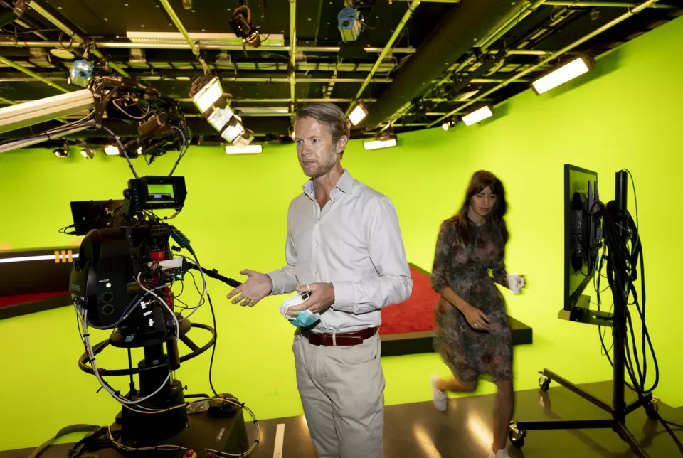Sportsdirektør Morten Johannessen i Discovery i TV-studioet i Nydalen.