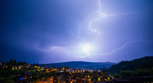 Meteorologisk institutt ringes ned av journalister Meteorologisk institutt ringes ned av journalister