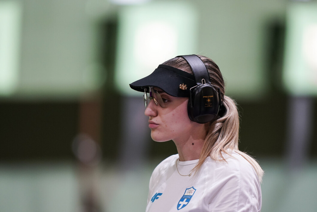 Anna Korakaki måtte tåle sterk kritikk fra programleder Dimosthenis Karmoiris. Anna Korakaki måtte tåle sterk kritikk fra programleder Dimosthenis Karmoiris.