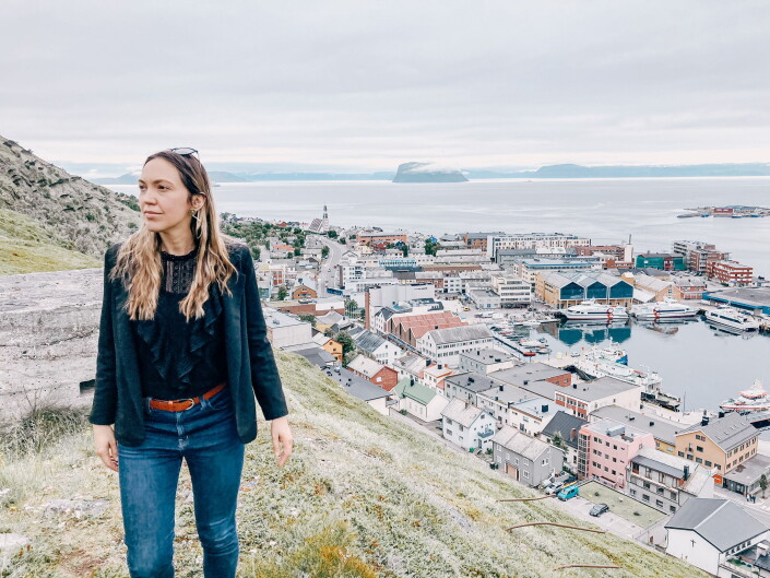 – Kvinner har lenge akseptert å bli trakassert, og ofte må vi tåle det i dag med et smil, men det er viktig å være bevisst på at trakassering er en form for vold, sier Svea Vikander. – Kvinner har lenge akseptert å bli trakassert, og ofte må vi tåle det i dag med et smil, men det er viktig å være bevisst på at trakassering er en form for vold, sier Svea Vikander.