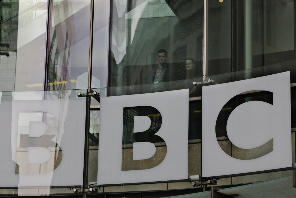 Ifølge avisa The Times ble det opphetede diskusjoner i BBC rundt feilkjønning av en anklaget overgriper.