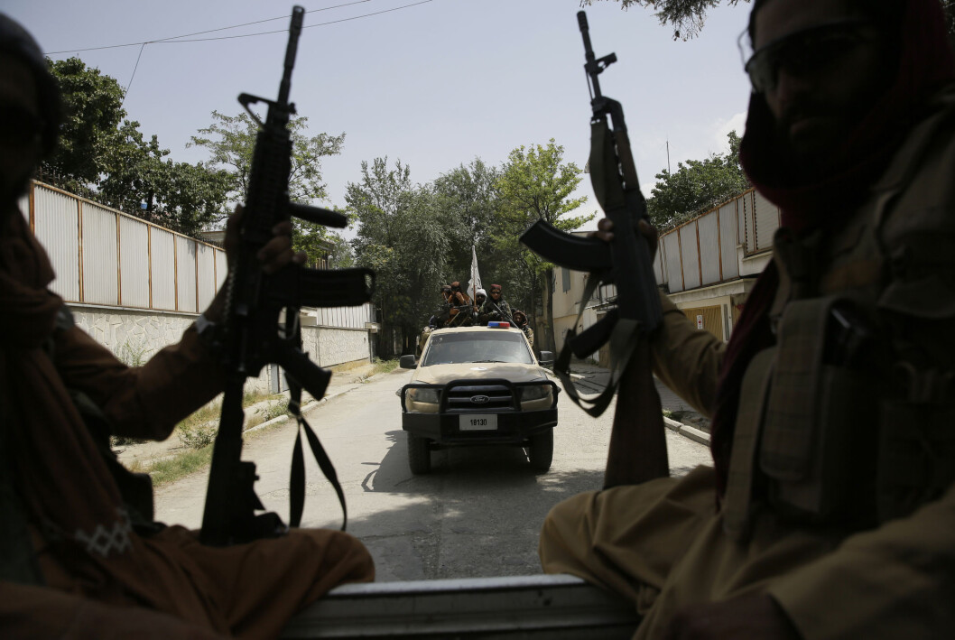 Facebook, Twitter og LinkedIn gjør det vanskeligere for Taliban å følge med på afghanske brukere på plattformen. Facebook, Twitter og LinkedIn gjør det vanskeligere for Taliban å følge med på afghanske brukere på plattformen.