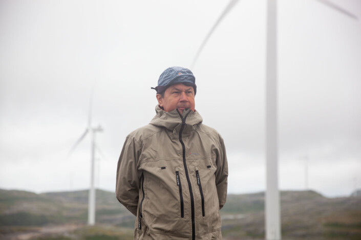 Reineieren Leif Arne Jåma frykter at den sørsamiske kulturen står på spill når store beiteområder gjøres om til vindmølleparker. Reineieren Leif Arne Jåma frykter at den sørsamiske kulturen står på spill når store beiteområder gjøres om til vindmølleparker.