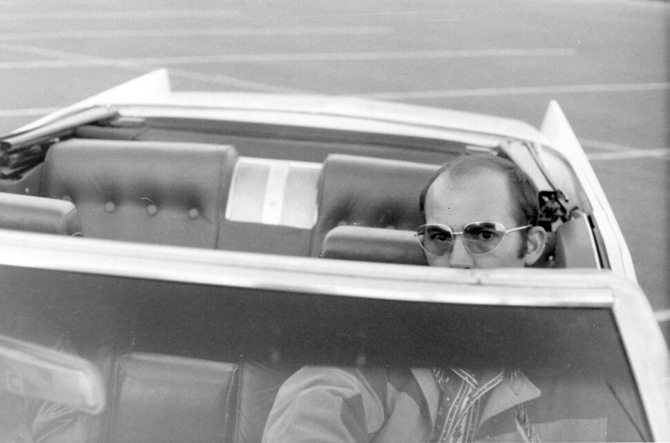 I november 1971 kunne Hunter S. Thompson avsløre hva som skjedde i ørkenen utenfor Barstow. I november 1971 kunne Hunter S. Thompson avsløre hva som skjedde i ørkenen utenfor Barstow.