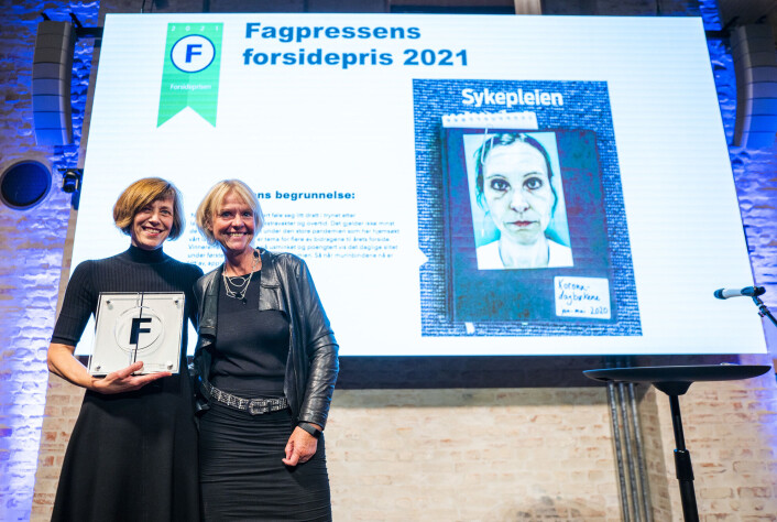 Fagbladet Sykepleien, ved Monica Hilsen (t.v.) og redaktør Anne Hafstad tok Fagpressens forsidepris. Fagbladet Sykepleien, ved Monica Hilsen (t.v.) og redaktør Anne Hafstad tok Fagpressens forsidepris.