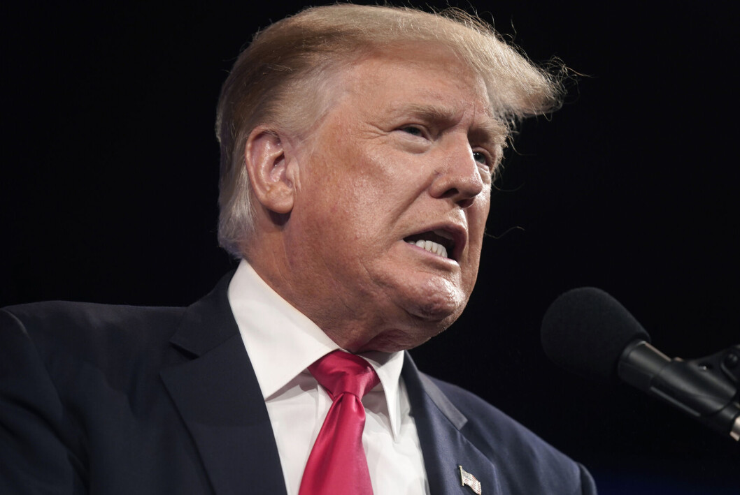 Tidligere president Donald Trump går til søksmål mot niesen Mary Trump og New York Times. Tidligere president Donald Trump går til søksmål mot niesen Mary Trump og New York Times.