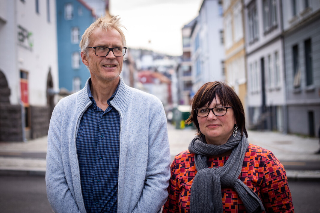 NRK-journalistene Line Alsaker og Kjetil Saugestad står bak podkastserien «Hele historien: 22. juli». NRK-journalistene Line Alsaker og Kjetil Saugestad står bak podkastserien «Hele historien: 22. juli».