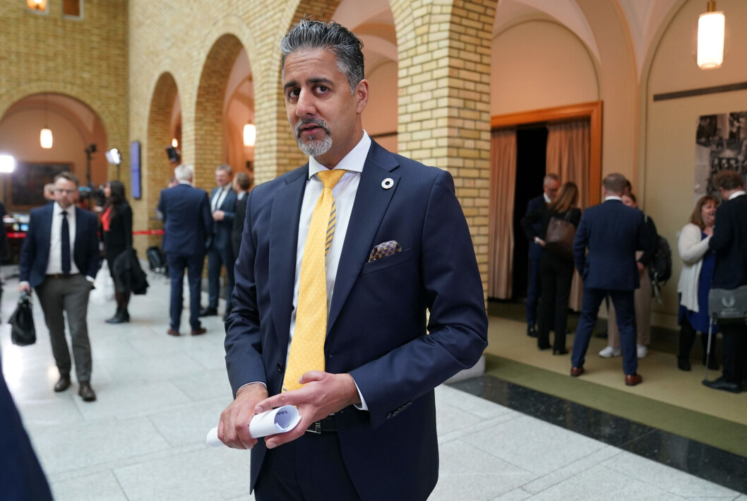 Kulturminister Abid Raja var på plass på Stortinget i dag i forbindelse med fremleggingen av statsbudsjettet. Kulturminister Abid Raja var på plass på Stortinget i dag i forbindelse med fremleggingen av statsbudsjettet.