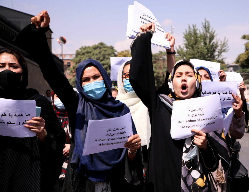 Bildet viser kvinner som protesterer mot Taliban-regimet tidligere denne måneden.