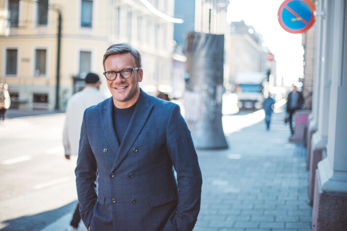 – Vi tenker også på hvordan vi har en meningsfull relasjon til våre lesere, det føler vi at man ikke kan ha gjennom en skjerm eller digitalt, sier Anders Brasø. – Vi tenker også på hvordan vi har en meningsfull relasjon til våre lesere, det føler vi at man ikke kan ha gjennom en skjerm eller digitalt, sier Anders Brasø.
