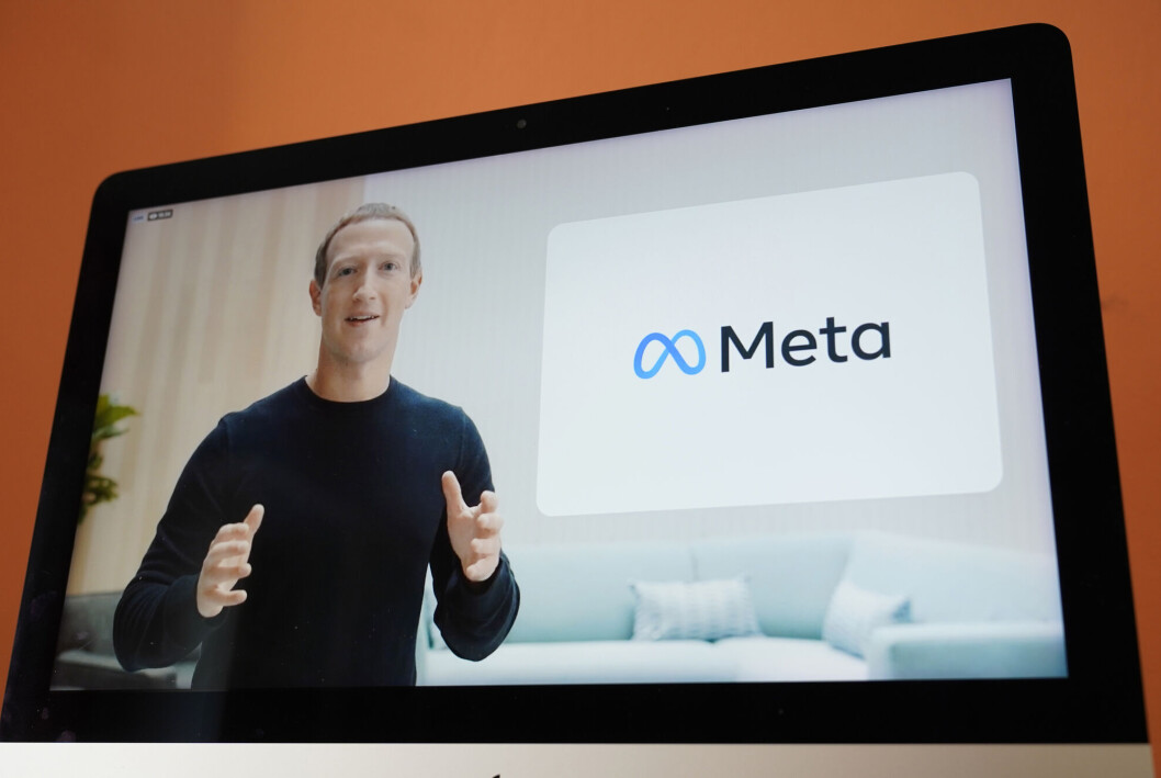 Meta-sjefen Mark Zuckerberg kunngjør det nye navnet på selskapet. Meta-sjefen Mark Zuckerberg kunngjør det nye navnet på selskapet.
