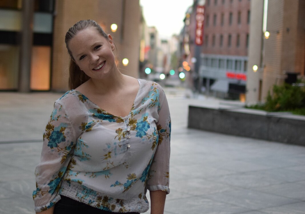 Etter å ha vært vikar i sommer, er Inga Vinje Engvik ansatt som journalist i ABC Nyheter.