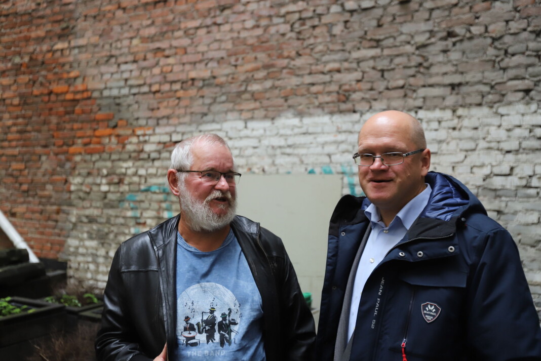 Tidligere NJ-leder Alf Skjeseth og styreleder i Norsk Mediehistorisk Forening, Henrik G. Bastiansen, håper at flere medlemmer kan hjelpe foreningen videre. Tidligere NJ-leder Alf Skjeseth og styreleder i Norsk Mediehistorisk Forening, Henrik G. Bastiansen, håper at flere medlemmer kan hjelpe foreningen videre.