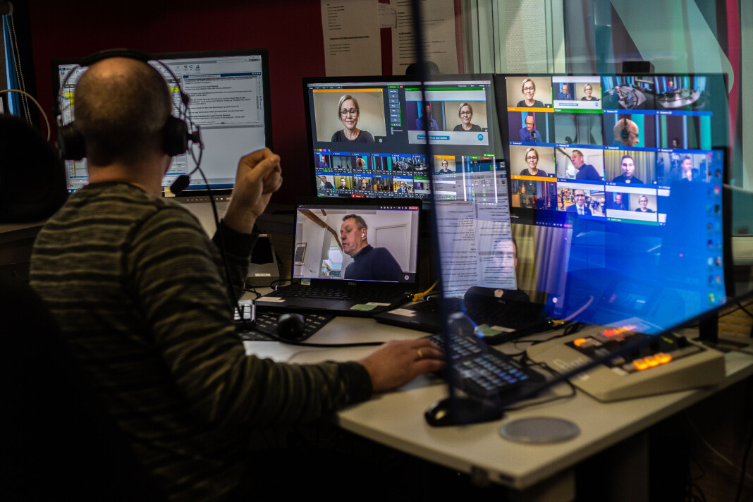 Jørn Inge Johansen er i kontakt med alle videogjestene. Her veileder han ordføreren for å få et best mulig utsnitt til sendingen. Jørn Inge Johansen er i kontakt med alle videogjestene. Her veileder han ordføreren for å få et best mulig utsnitt til sendingen.