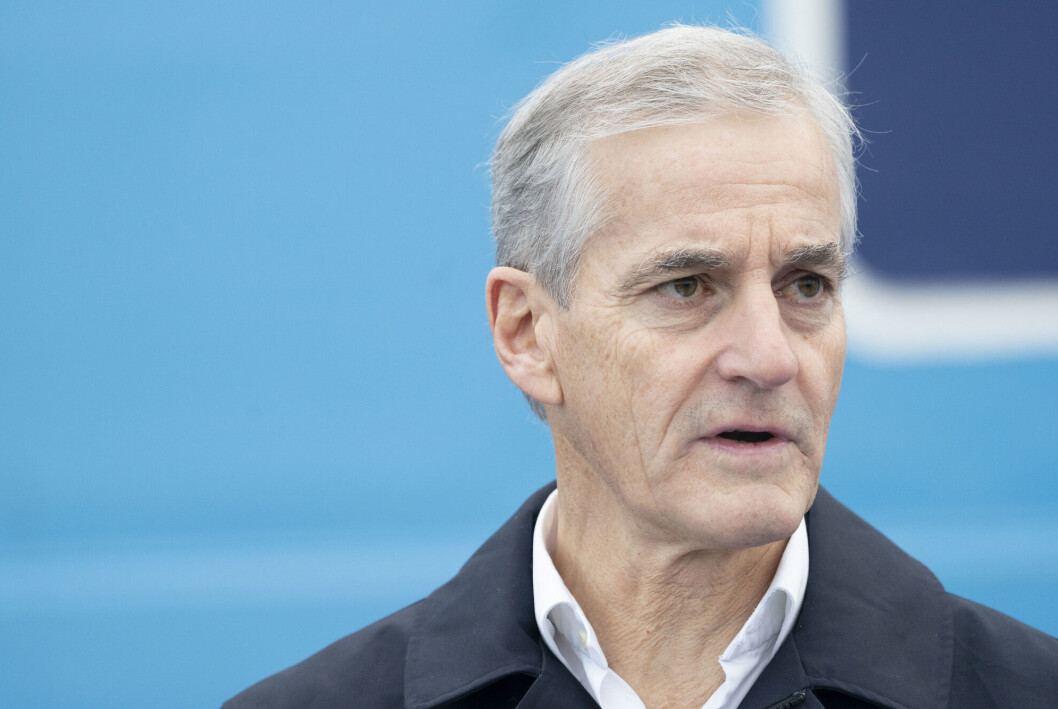 Statsminister Jonas Gahr Støre mener det er uakseptabelt at to NRK-journalister ble fengslet i Qatar mandag. Statsminister Jonas Gahr Støre mener det er uakseptabelt at to NRK-journalister ble fengslet i Qatar mandag.