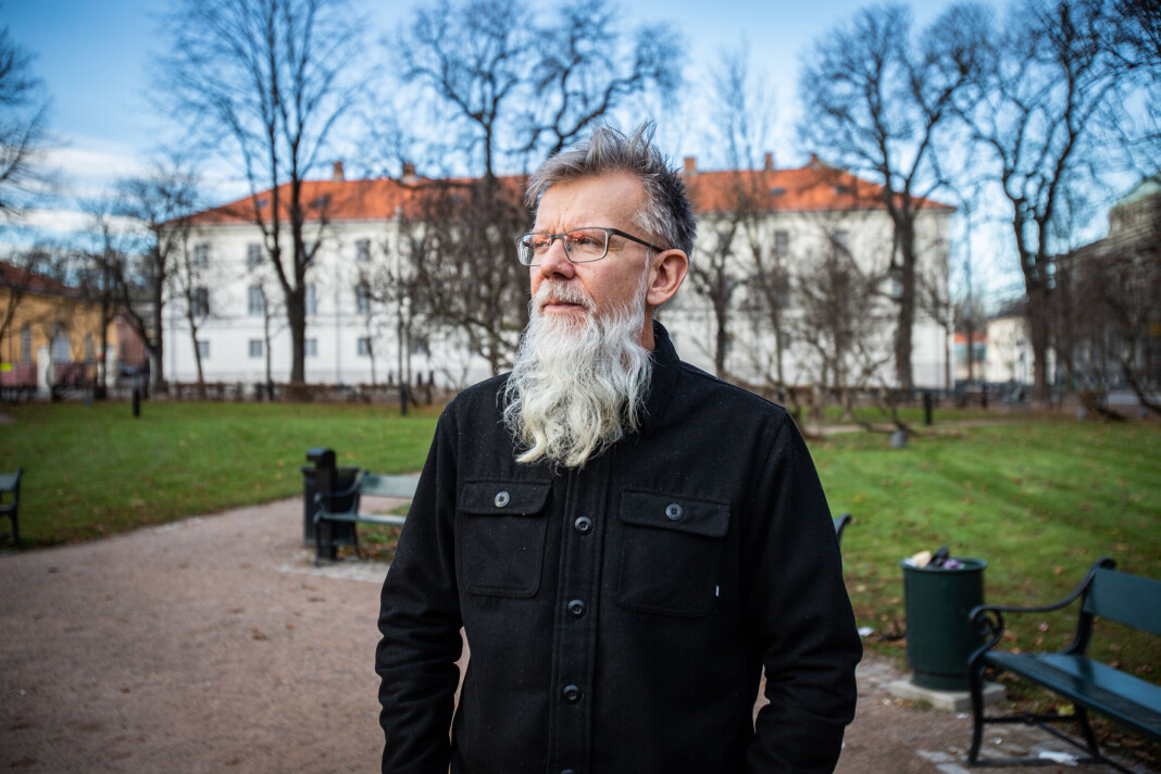 – Det var et sjokk å få noe sånt, helt kontekstløst, sier journalist Øystein Helmikstøl om første signal om at noe var på gang i Tidsskrift for Norsk psykologforening. – Det var et sjokk å få noe sånt, helt kontekstløst, sier journalist Øystein Helmikstøl om første signal om at noe var på gang i Tidsskrift for Norsk psykologforening.