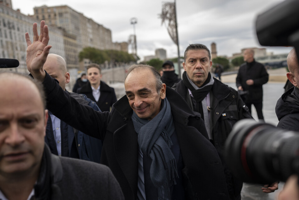 Eric Zemmour er en populær politiske journalist og TV-kommentator. Tirsdag er det ventet at han kunngjør sitt kandidatur i håp om å komme seg til andre valgomgang, som gjennomføres 24. april. Eric Zemmour er en populær politiske journalist og TV-kommentator. Tirsdag er det ventet at han kunngjør sitt kandidatur i håp om å komme seg til andre valgomgang, som gjennomføres 24. april.