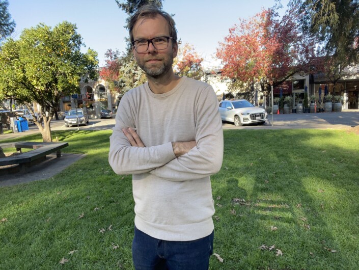 – Jeg synes det blir laget mye god journalistikk fra USA, og er derfor opptatt av prioritere å skrive reportasjer som treffer Vårt Lands nisje, sier Sondre Bjørdal. – Jeg synes det blir laget mye god journalistikk fra USA, og er derfor opptatt av prioritere å skrive reportasjer som treffer Vårt Lands nisje, sier Sondre Bjørdal.