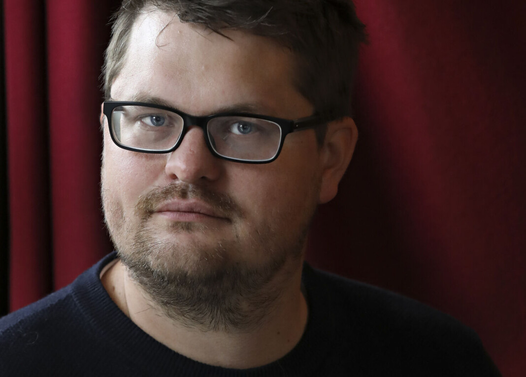 – Jeg har ingen gode unnskyldninger. Det er mitt ansvar. Jeg har trått feil vel vitende om at det var feil, sier Lars Akerhaug om tiden i Resett. – Jeg har ingen gode unnskyldninger. Det er mitt ansvar. Jeg har trått feil vel vitende om at det var feil, sier Lars Akerhaug om tiden i Resett.