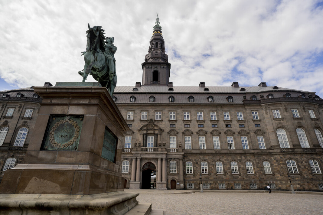 Dansk medieleder foreslår å fase ut statlig pressestøtte. Her statsbygningen Christiansborg i København.