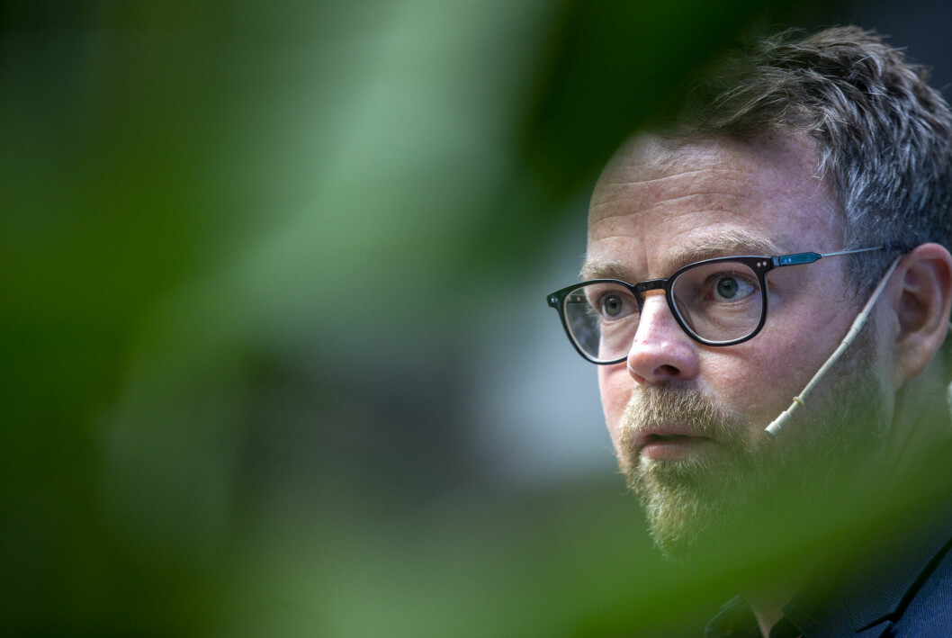 Dagens Næringsliv reagerer på saksforbudet Torbjørn Røe Isaksen har fått av Karantenenemnda.