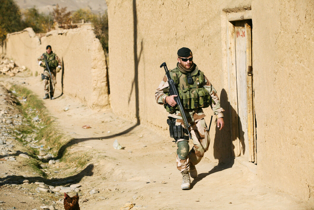 Norske soldater i ISAF-styrken på patrulje i Kabul i 2004.