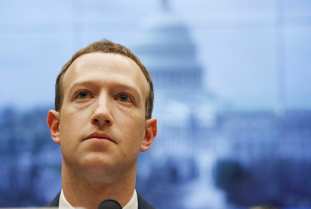Mark Zuckerbergs Meta advarer om at de kan komme til å måtte stenge Facebook og Instagram i Europa om de ikke får lagre data fra europeiske brukere på servere i USA.