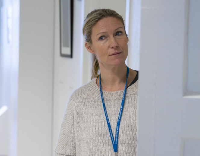 Programleder Helene Sandvig har besøkt en rekke institusjoner gjennom tre sesonger med «Helene sjekker inn».