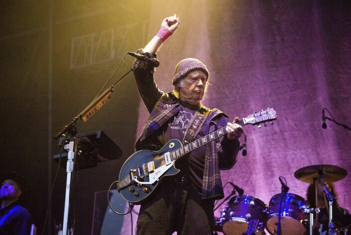 Musikklegenden Neil Young har valgt å trekke musikken sin fra strømmetjenesten.