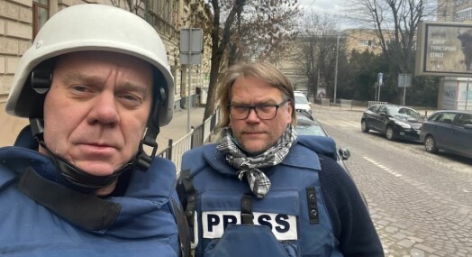 TV 2-journalistene opplever noe uvant i Ukraina: – Tar oss i hånda og takker