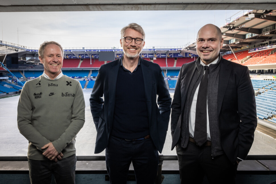 Fra venstre: Pål Bjerketvedt, generalsekretær i Norges Fotballforbund, Olav T. Sandnes, sjefredaktør og administrerende direktør i TV 2 og Anders Møller Opdahl, konsernsjef i Amedia. Fra venstre: Pål Bjerketvedt, generalsekretær i Norges Fotballforbund, Olav T. Sandnes, sjefredaktør og administrerende direktør i TV 2 og Anders Møller Opdahl, konsernsjef i Amedia.