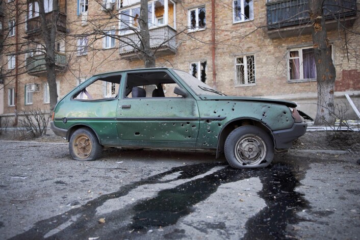 Krigen har satt sitt preg på Kyiv og områdene utenfor byen. Krigen har satt sitt preg på Kyiv og områdene utenfor byen.