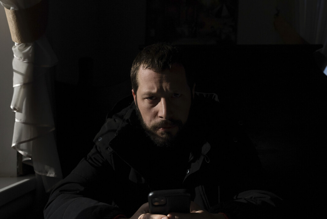 AP-journalistene Mstyslav Tsjernov (bildet) og Jevgenij Maloletka ble selv et mål da de dekket det russiske angrepet på havnebyen Mariupol. AP-journalistene Mstyslav Tsjernov (bildet) og Jevgenij Maloletka ble selv et mål da de dekket det russiske angrepet på havnebyen Mariupol.