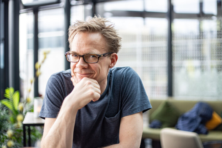 Espen Aas står på programmet. Han skal underholde under fredagsshowet. Espen Aas står på programmet. Han skal underholde under fredagsshowet.