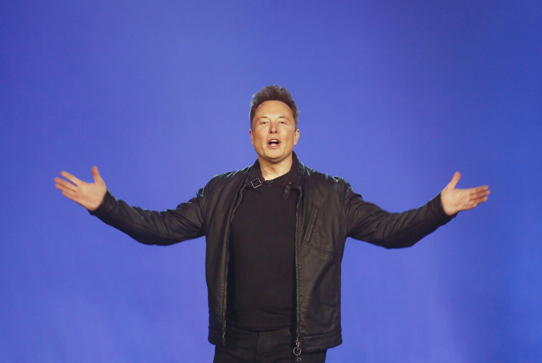 Elon Musk, verdens rikeste mann, har bladd opp 44 milliarder dollar og kjøpt Twitter. Elon Musk, verdens rikeste mann, har bladd opp 44 milliarder dollar og kjøpt Twitter.