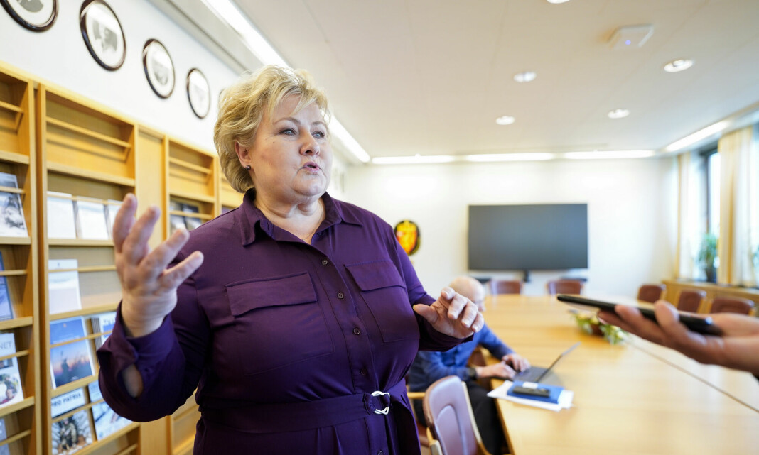 Erna Solberg ber regjeringen forklare seg om russiske medier