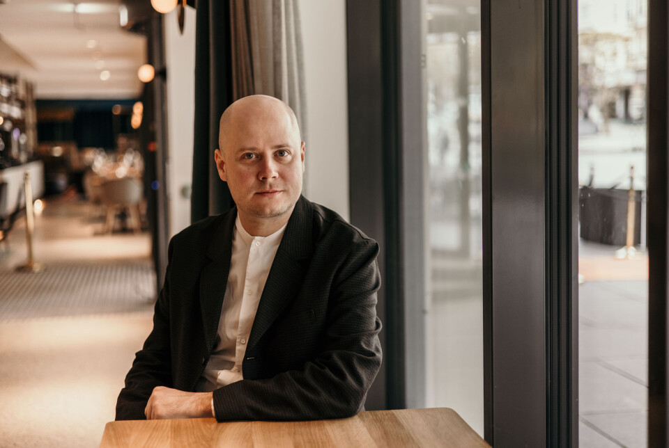 Ifølge Meduza-redaktør Ivan Kolpakov er det enklere for dem å jobbe i Ukraina, med russisk pass, enn i Russland. Ifølge Meduza-redaktør Ivan Kolpakov er det enklere for dem å jobbe i Ukraina, med russisk pass, enn i Russland.