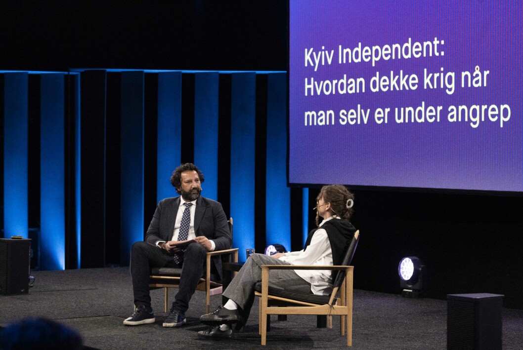 Toma Istomina svarte at hun er redd for noen av de følelsene hun har på innsiden, da Kadafi Zamen ville vite hvordan hun så på russere i dag. Toma Istomina svarte at hun er redd for noen av de følelsene hun har på innsiden, da Kadafi Zamen ville vite hvordan hun så på russere i dag.