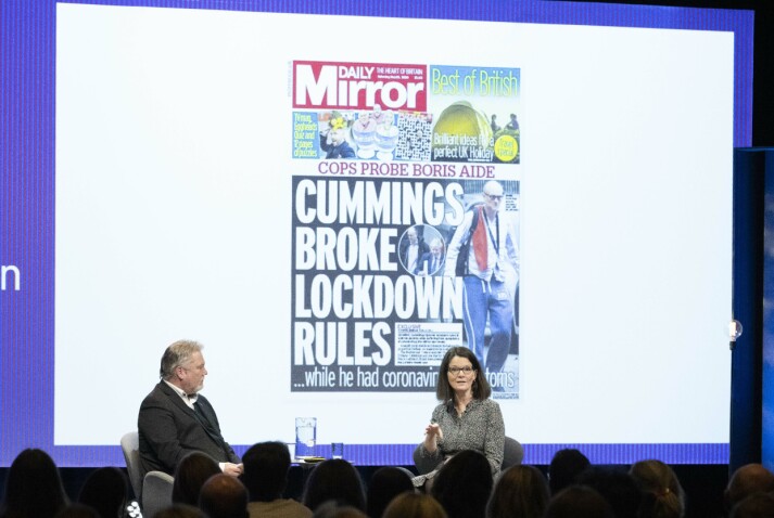 Daily Mirror og The Guardian samarbeidet om å avsløre Dominic Cummings. Daily Mirror og The Guardian samarbeidet om å avsløre Dominic Cummings.