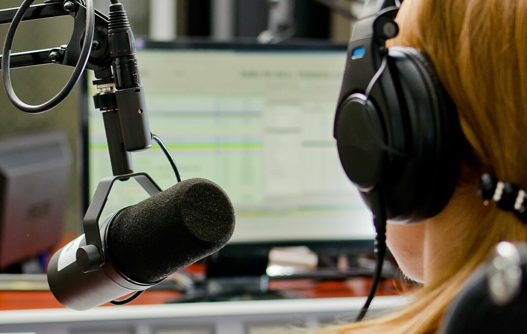 – Lokalradioane har stram økonomi. Denne støtta bidrar til at lokalradioar kan tilby programinnhaldet sitt på DAB, seier Hanne Nistad Sekkelsten i Medietilsynet.