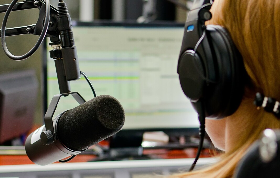 – Lokalradioane har stram økonomi. Denne støtta bidrar til at lokalradioar kan tilby programinnhaldet sitt på DAB, seier Hanne Nistad Sekkelsten i Medietilsynet. – Lokalradioane har stram økonomi. Denne støtta bidrar til at lokalradioar kan tilby programinnhaldet sitt på DAB, seier Hanne Nistad Sekkelsten i Medietilsynet.
