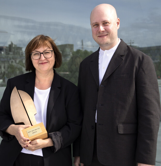 Fritt Ords Pris 2022 ble tatt imot av Meduzas ansvarlig utgiver Galina Timsjenko og sjefredaktør Ivan Kolpakov. Fritt Ords Pris 2022 ble tatt imot av Meduzas ansvarlig utgiver Galina Timsjenko og sjefredaktør Ivan Kolpakov.